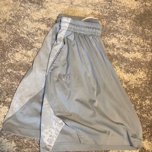 Medium dri-fit Nike shorts